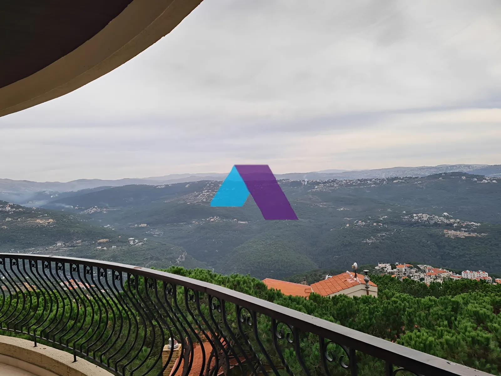 Apartment for Sale in Broummana - 3 bed, 4 bath