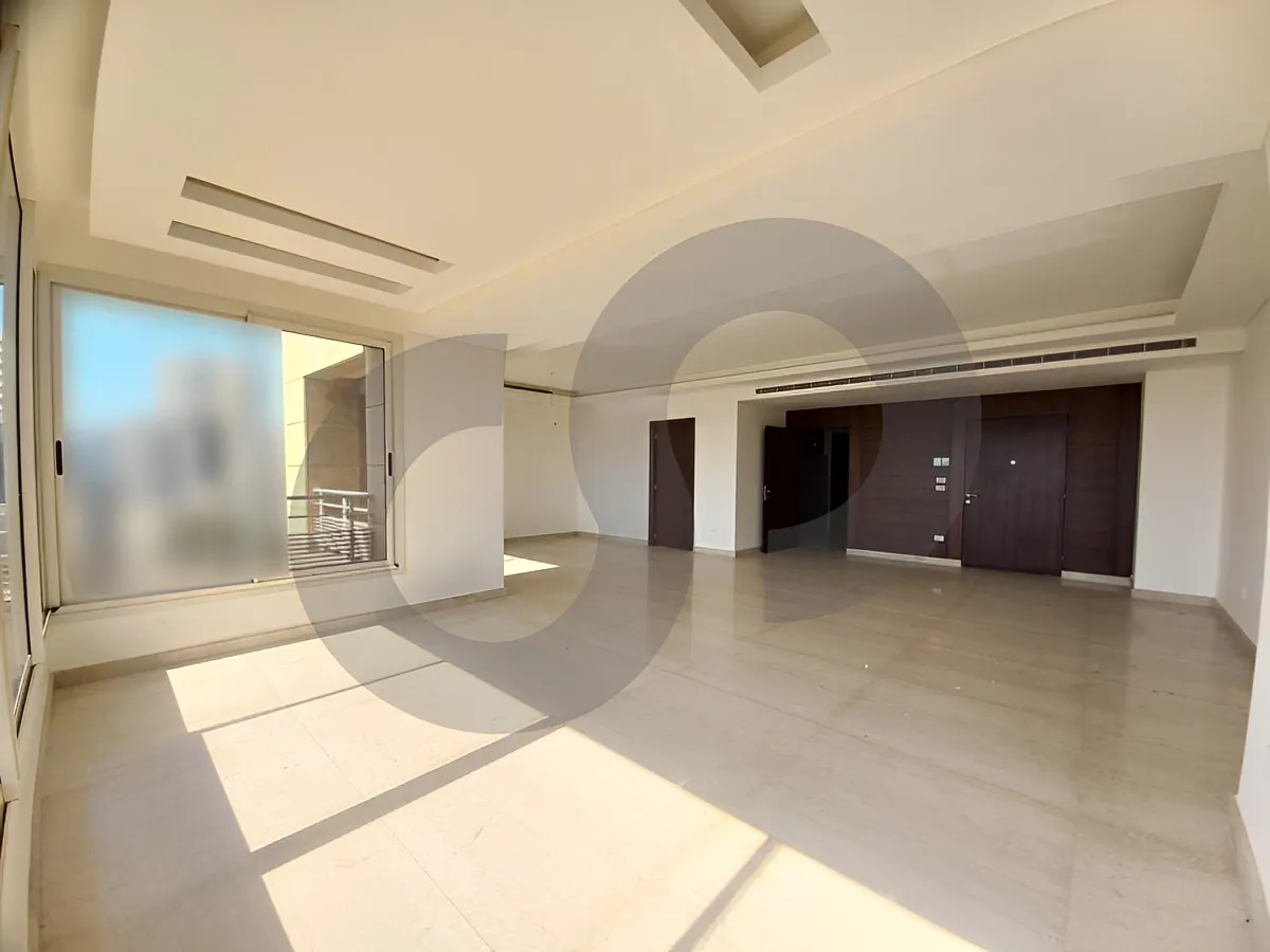 Apartment for Sale in Ramlet El Baida, Bayrut, Lebanon