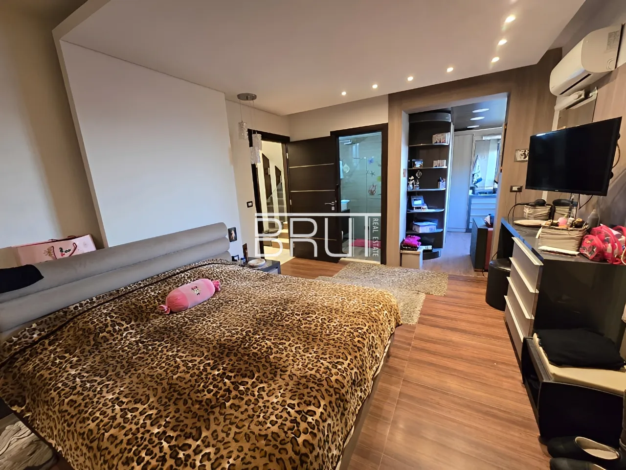 Duplex for Sale in Ballouneh