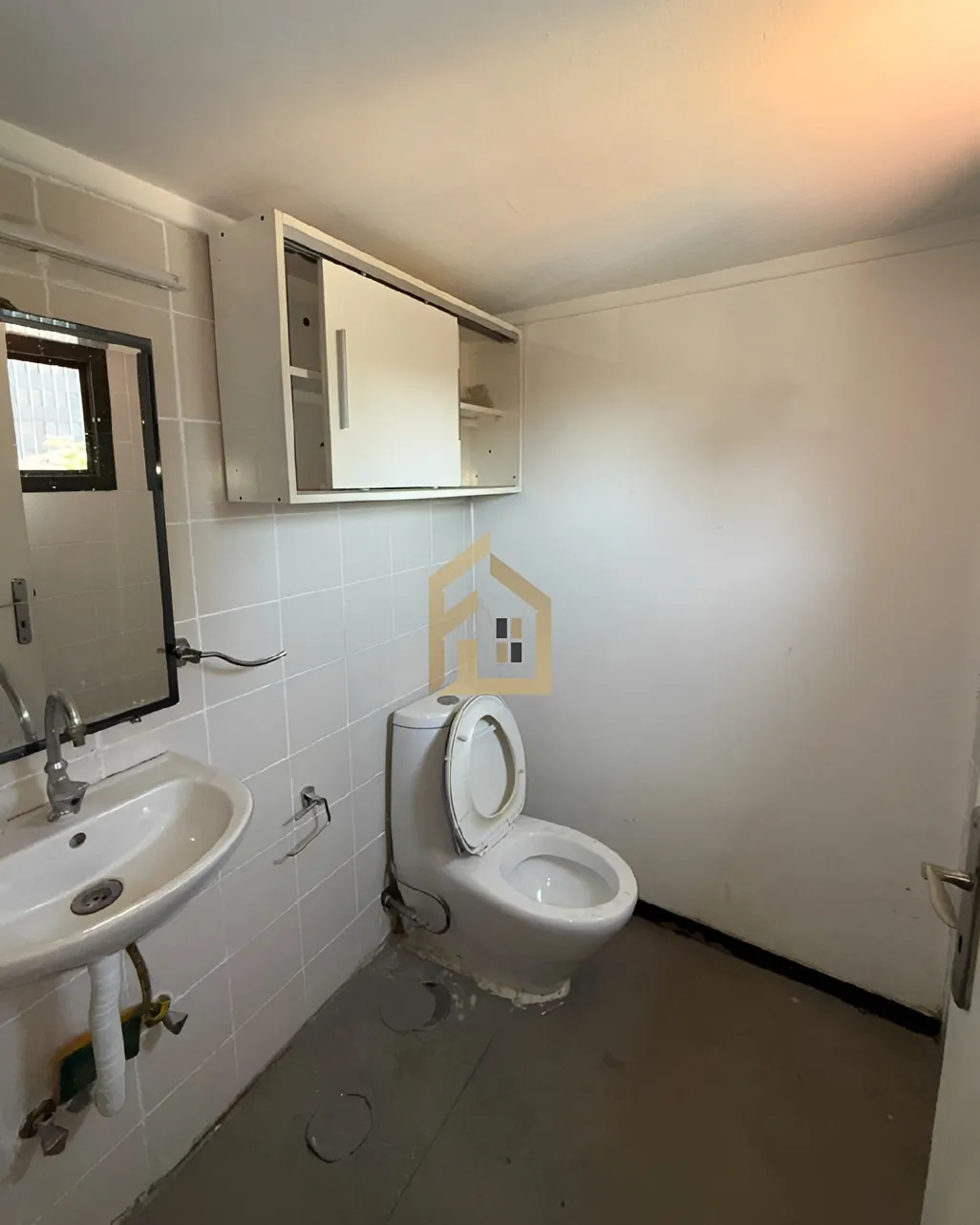 Office for rent in Antelias, Lebanon