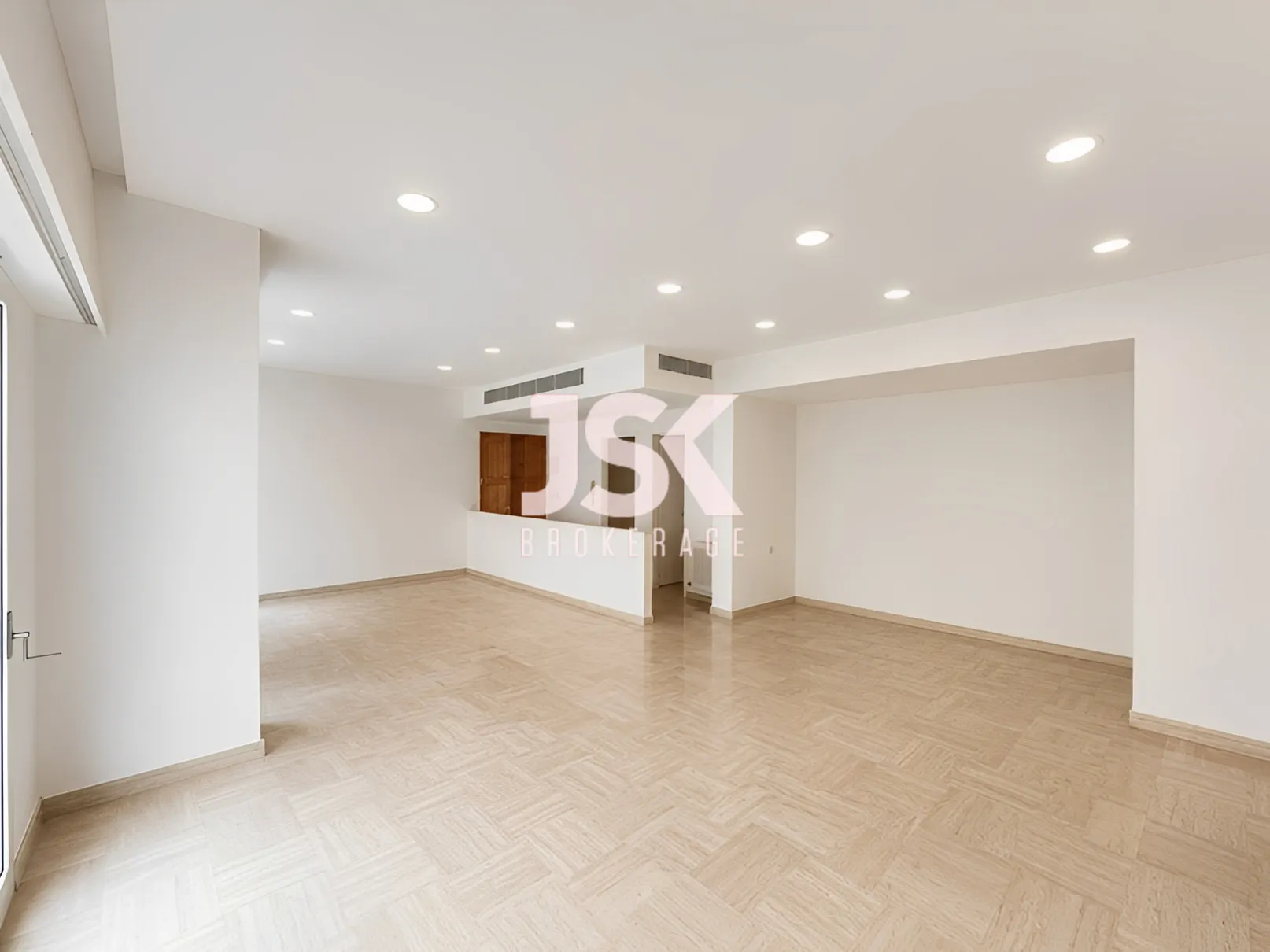 Office for Rent in Achrafieh