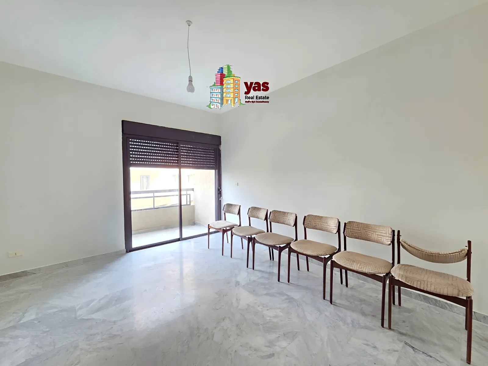 Apartment for Sale in Ballouneh - 5 bed, 3 bath