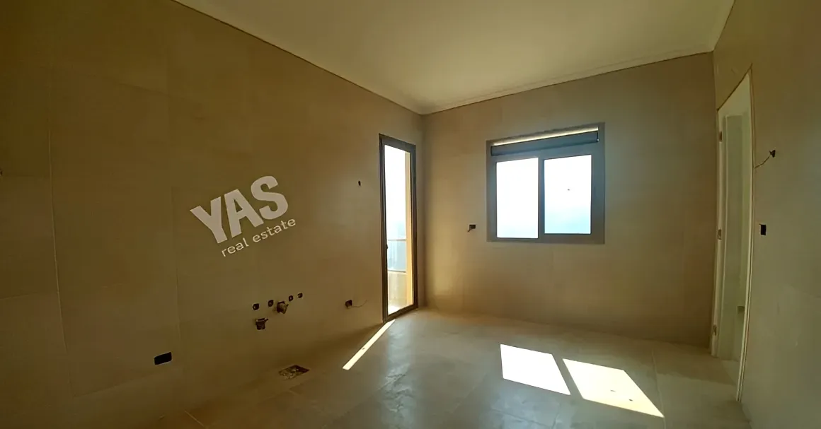 Apartment for Sale in Ballouneh - 3 bed, 3 bath