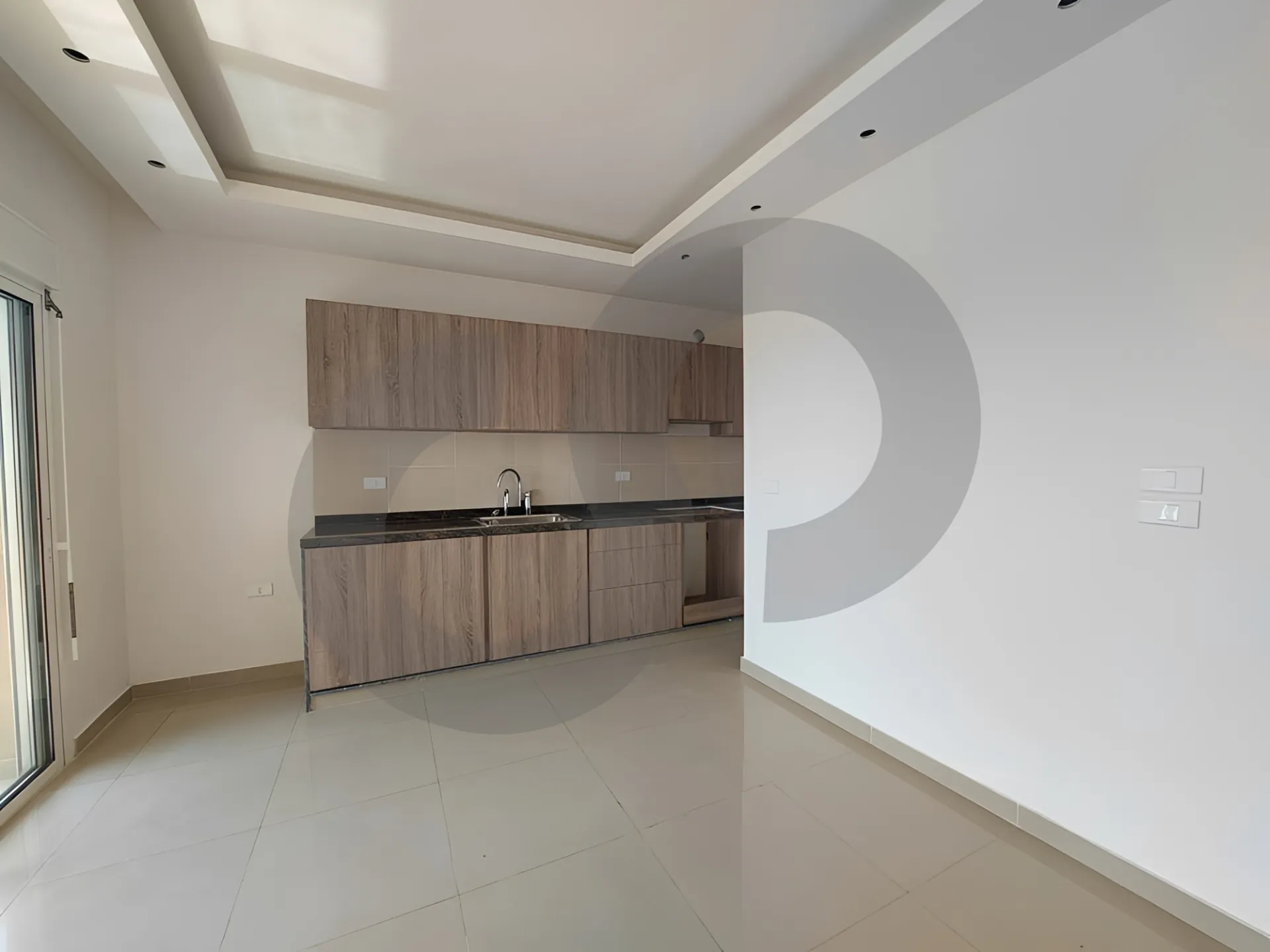 Building for Sale in Hosrayel