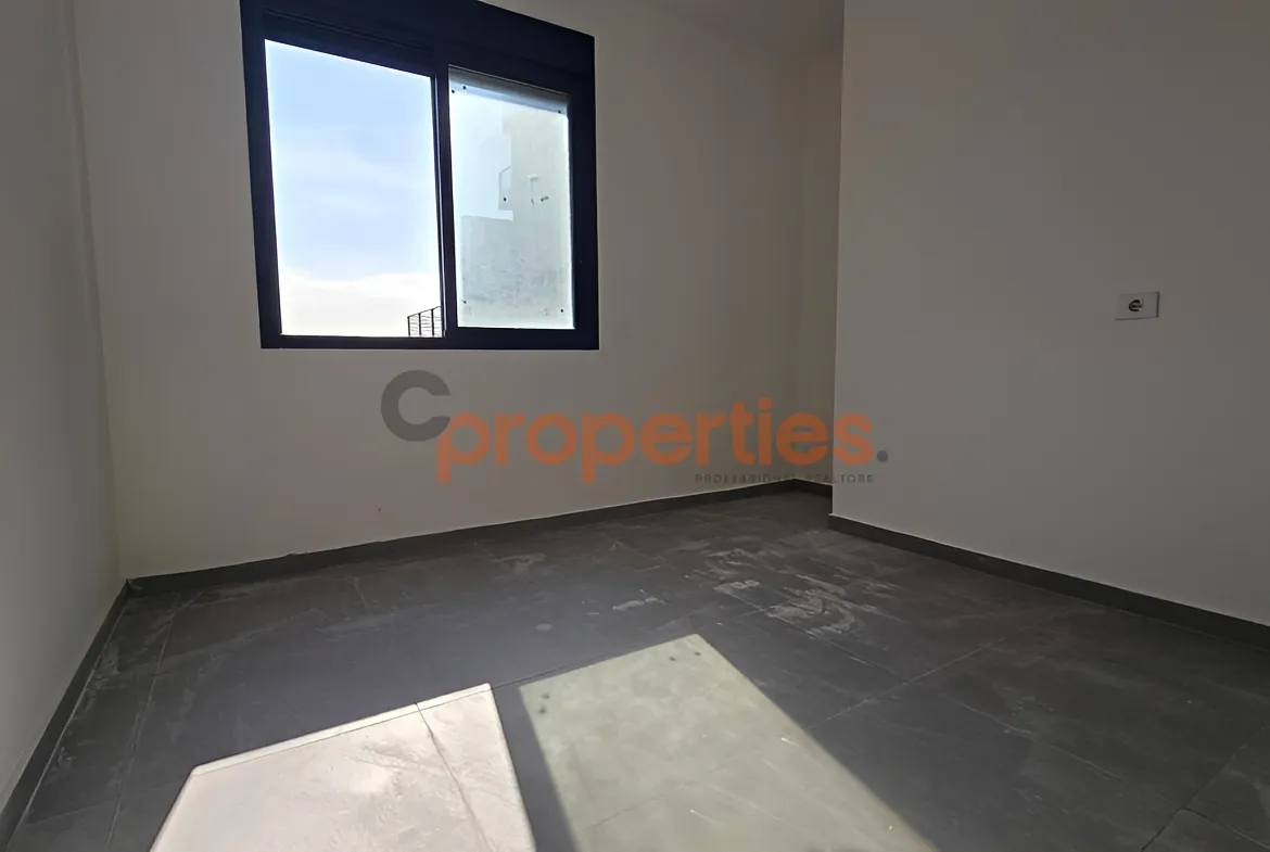 Apartment for Sale in Forn El Chebbak