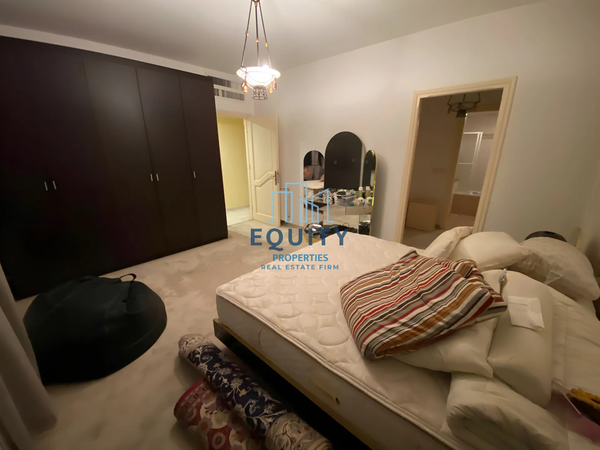 Apartment for Sale in Hamra