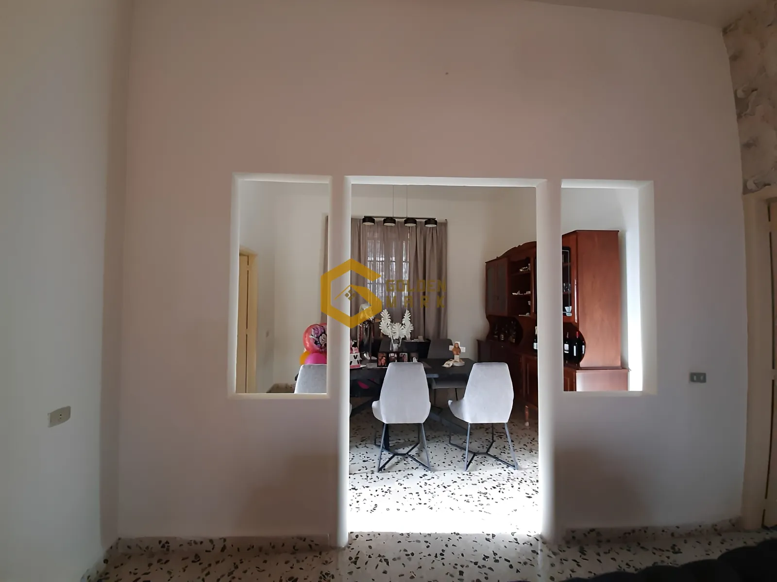 Villa for Sale in Kfardebian