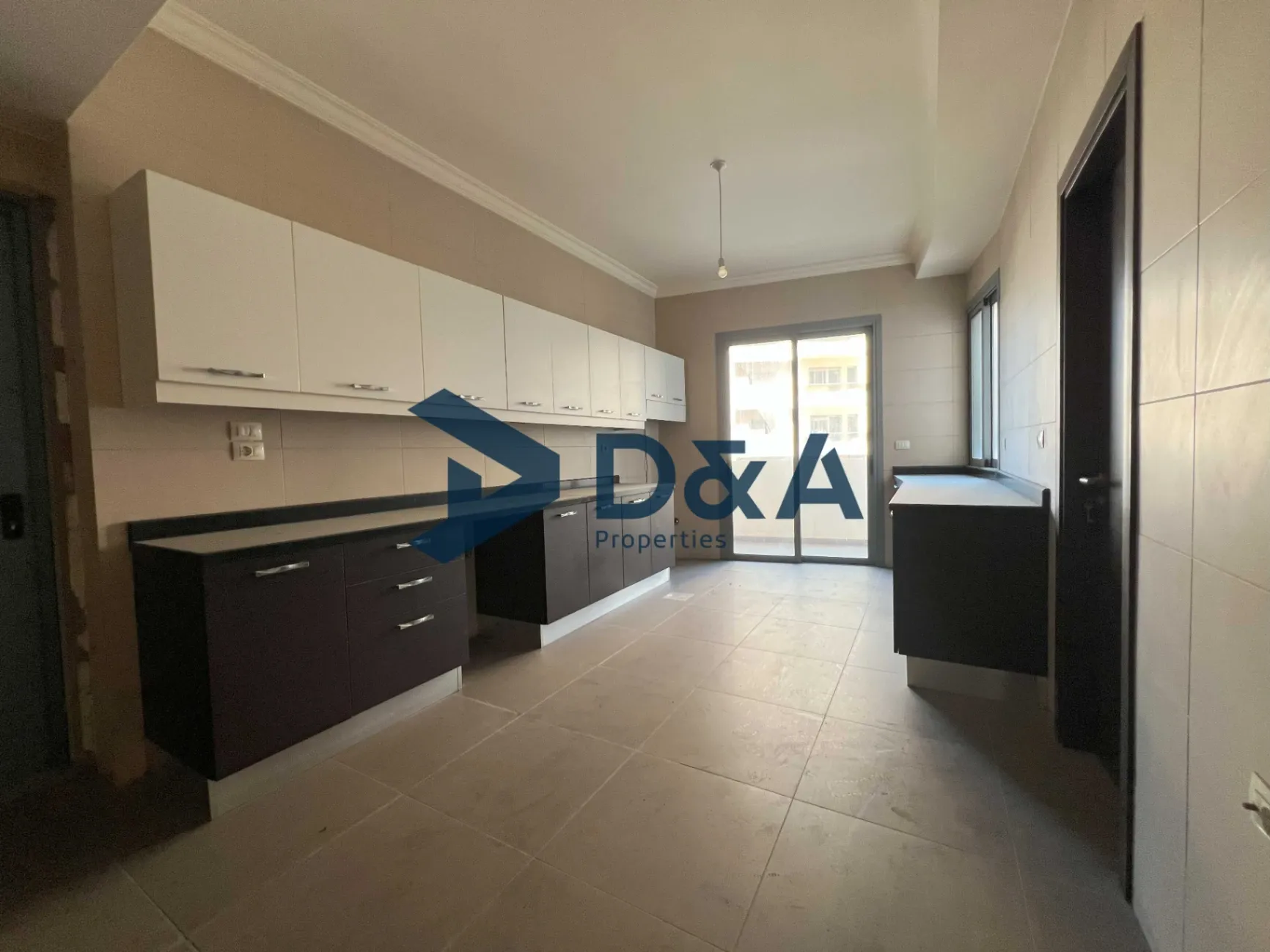 Apartment for sale in Achrafieh, Beirut, Lebanon - 3 bed, 4 bath