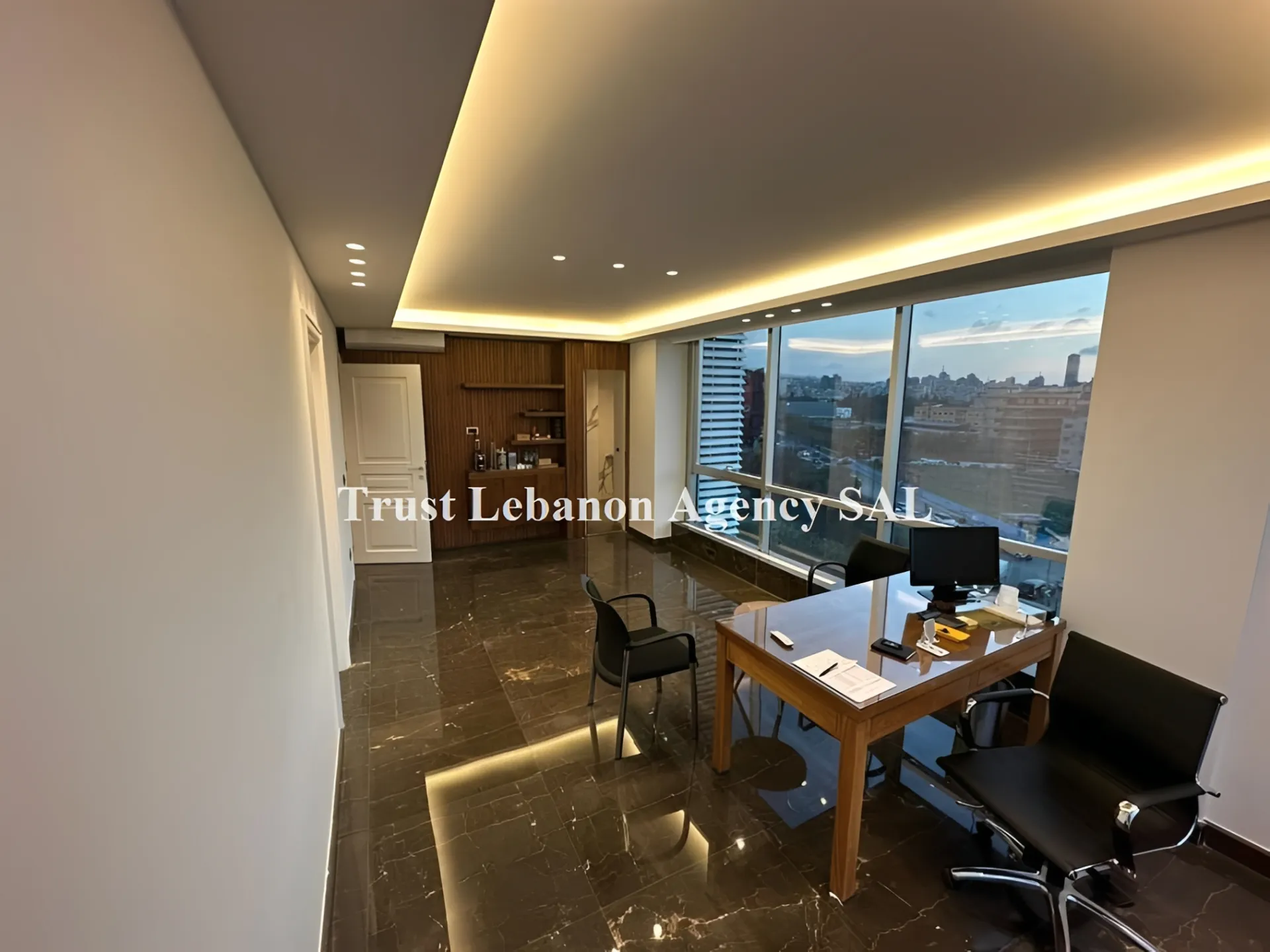 Office for rent in Metn, Dekweneh