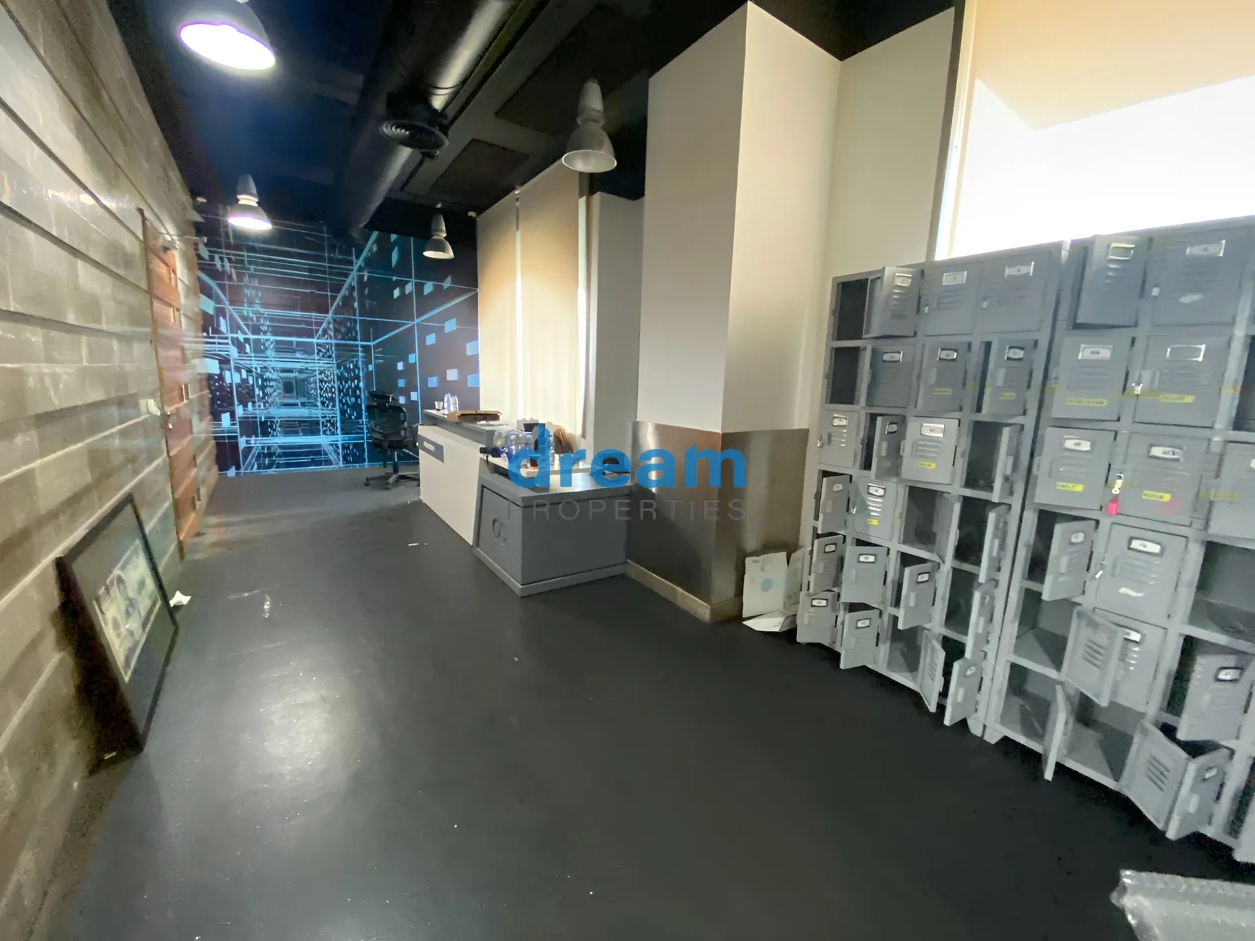 Office for sale in Horch Tabet