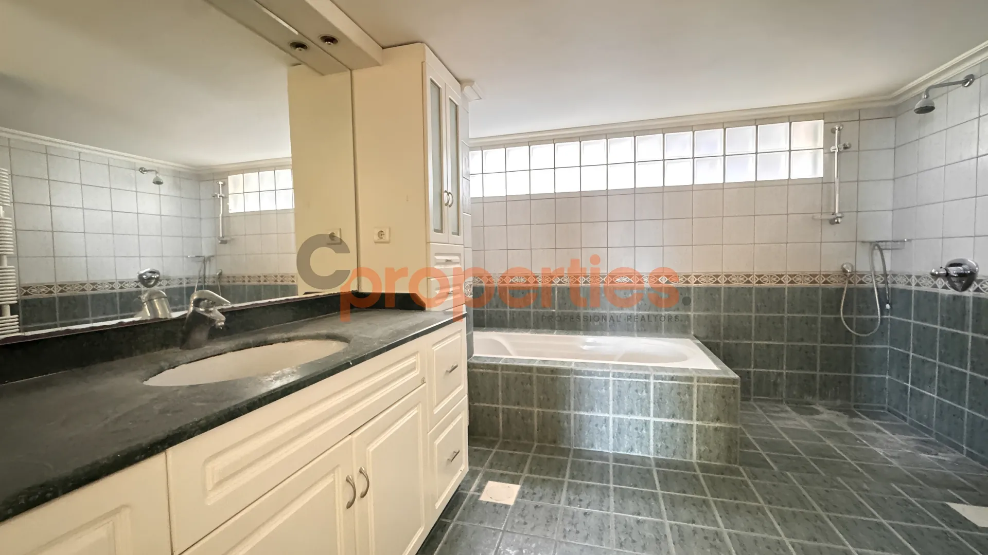 Apartment for Rent in Aaoukar
