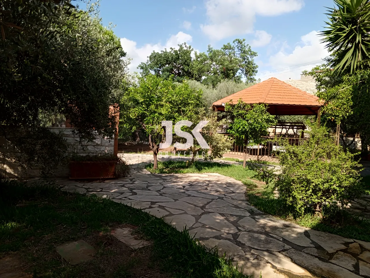 Villa for Sale in Aamchit