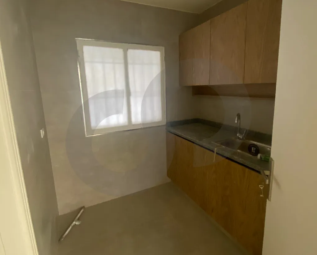 Office for Sale in Kaskas