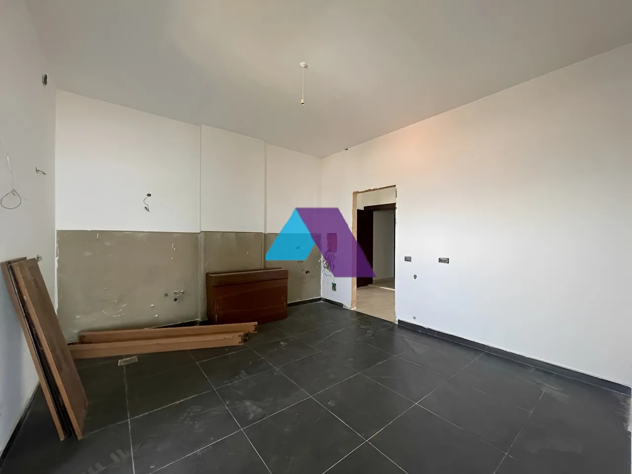 Apartment for Sale in Cornet Chahwan