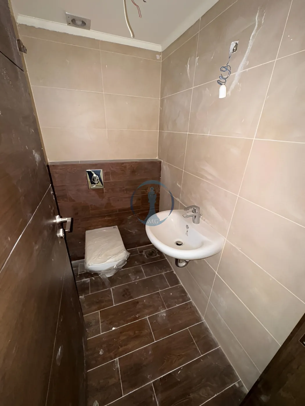 Apartment for sale in Haret Sakher