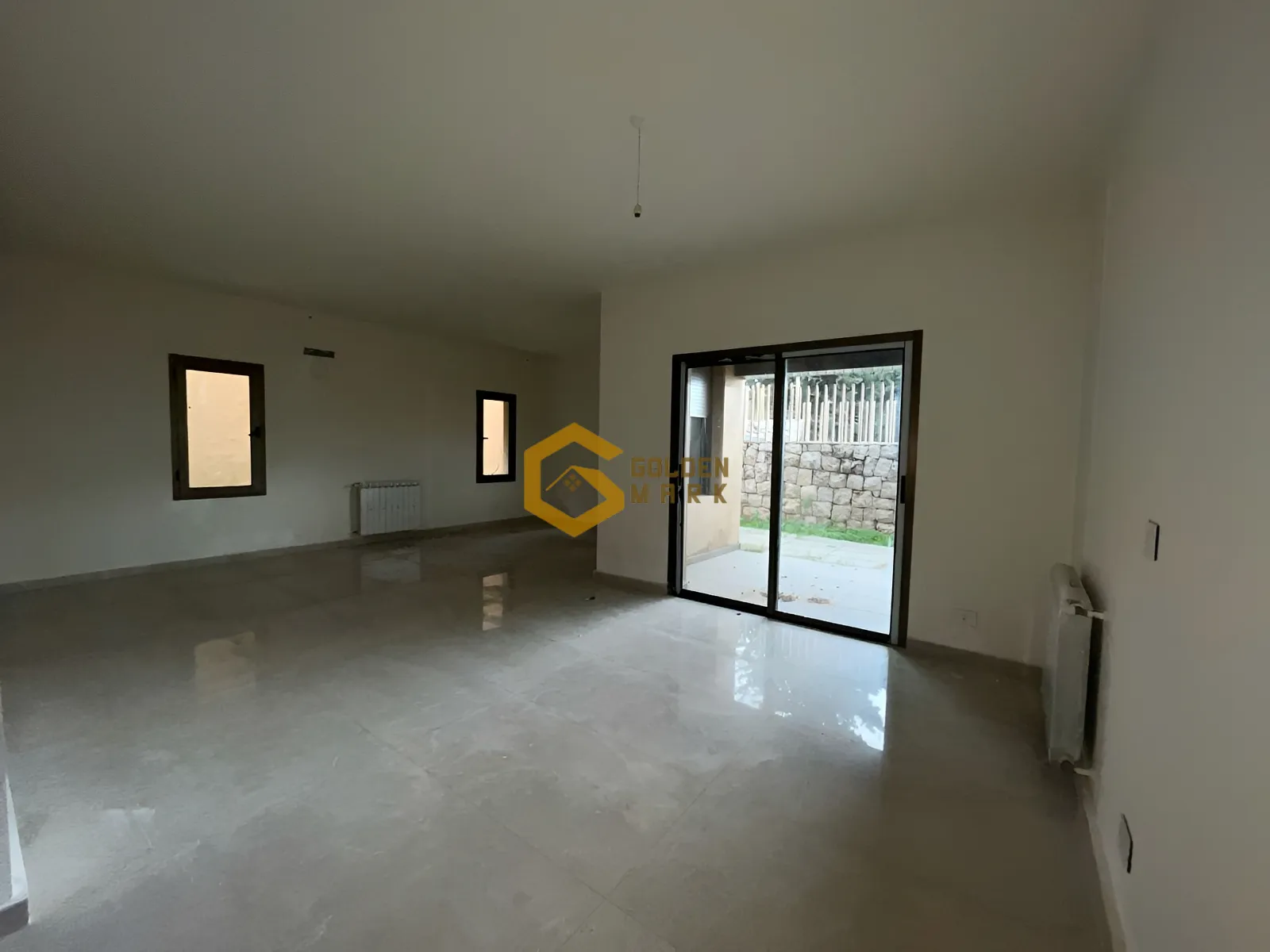 Apartment for Sale in Ballouneh