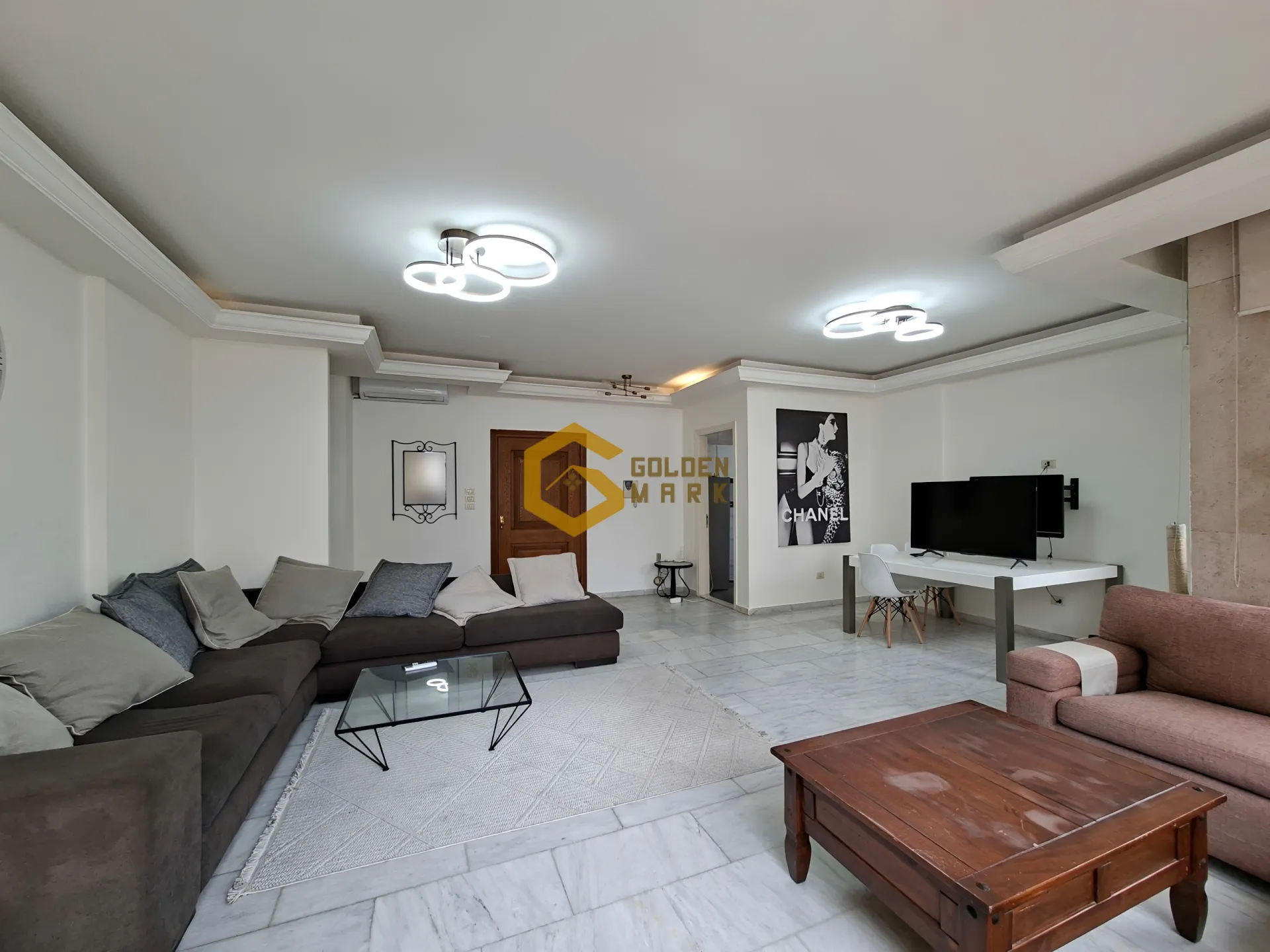 Apartment for Sale in Achrafieh, Beirut - 3 bed, 2 bath