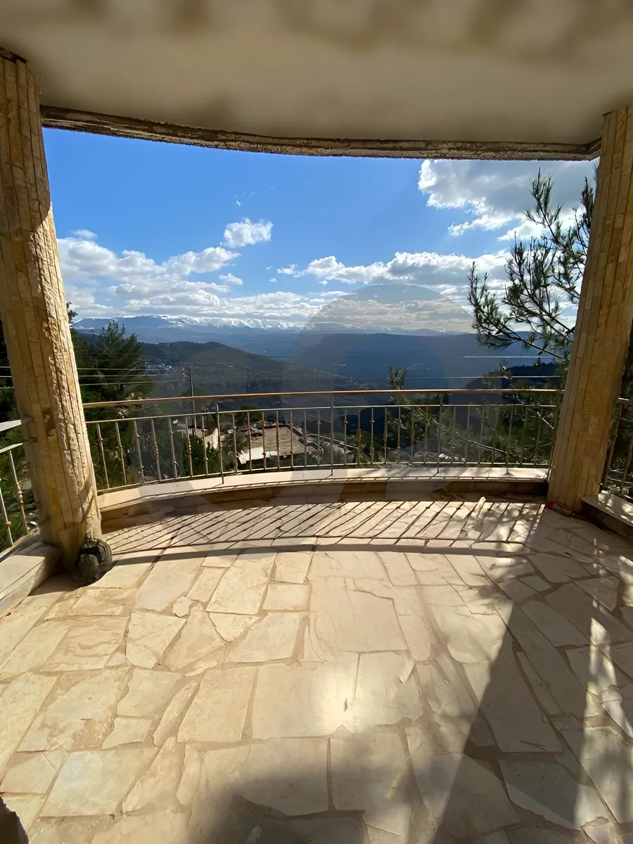 Villa for Sale in Baisour