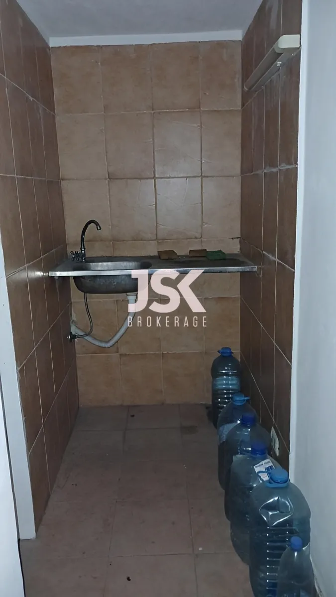 Warehouse for rent in Naqqache