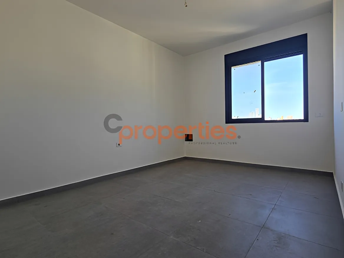 Apartment for Sale in Forn El Chebbak