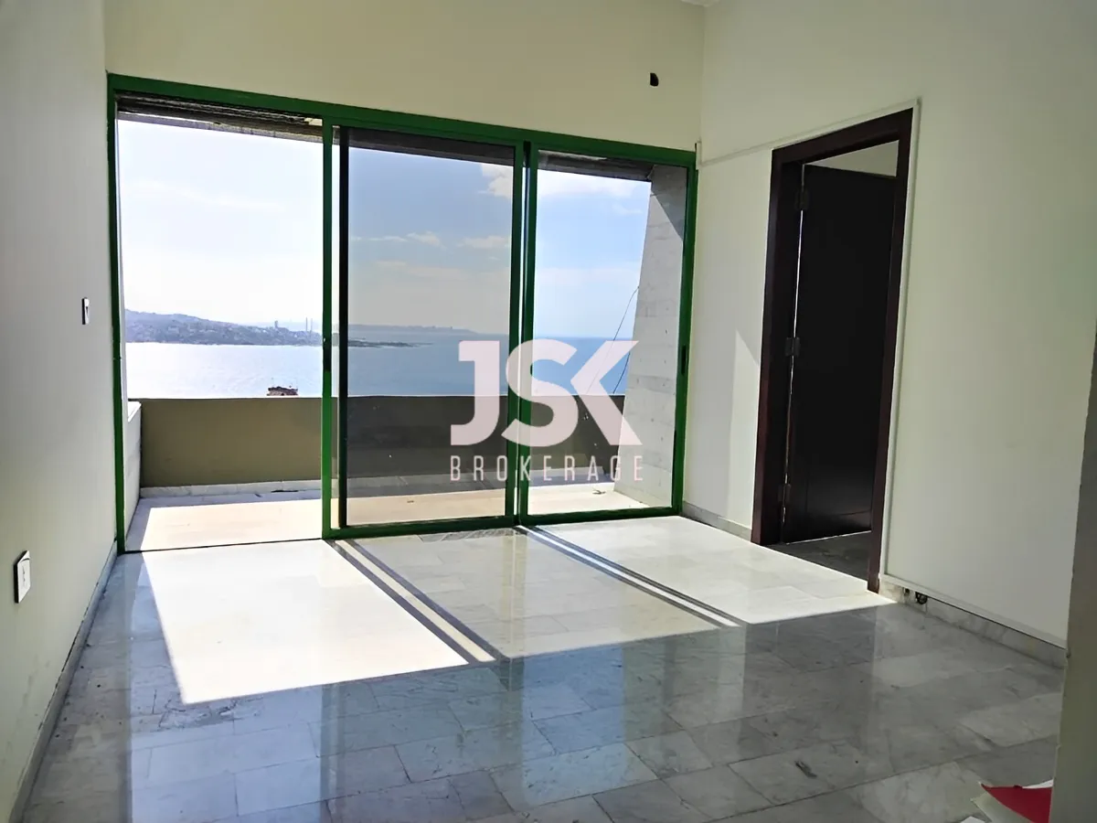 Office for rent in Kfar Hbab, Lebanon