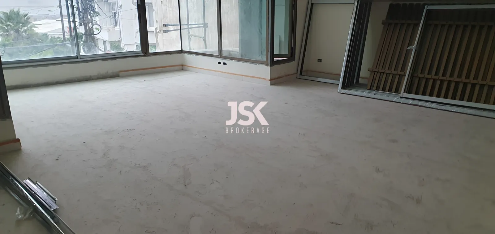 Apartment for Sale in Gemmayzeh - 3 bed, 3 bath