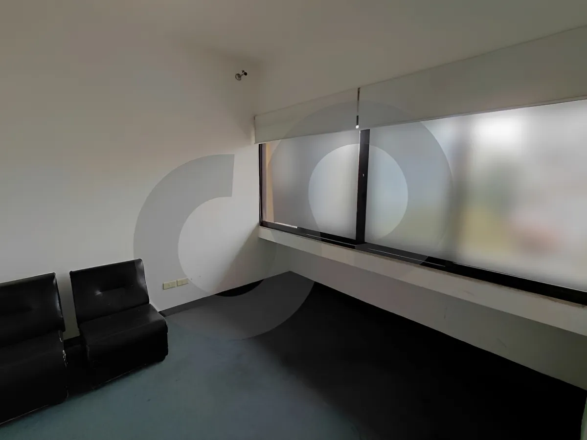 Office for Sale in Sin El Fil