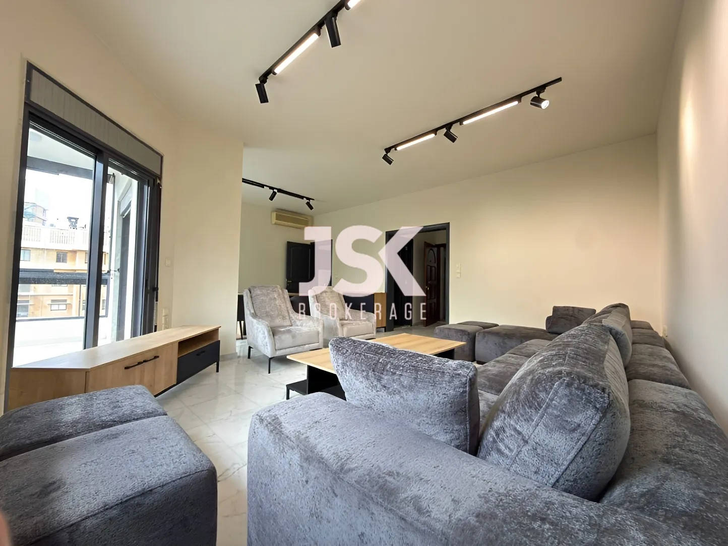 Apartment for sale in Achrafieh, Beirut, Lebanon - 3 bed, 4 bath