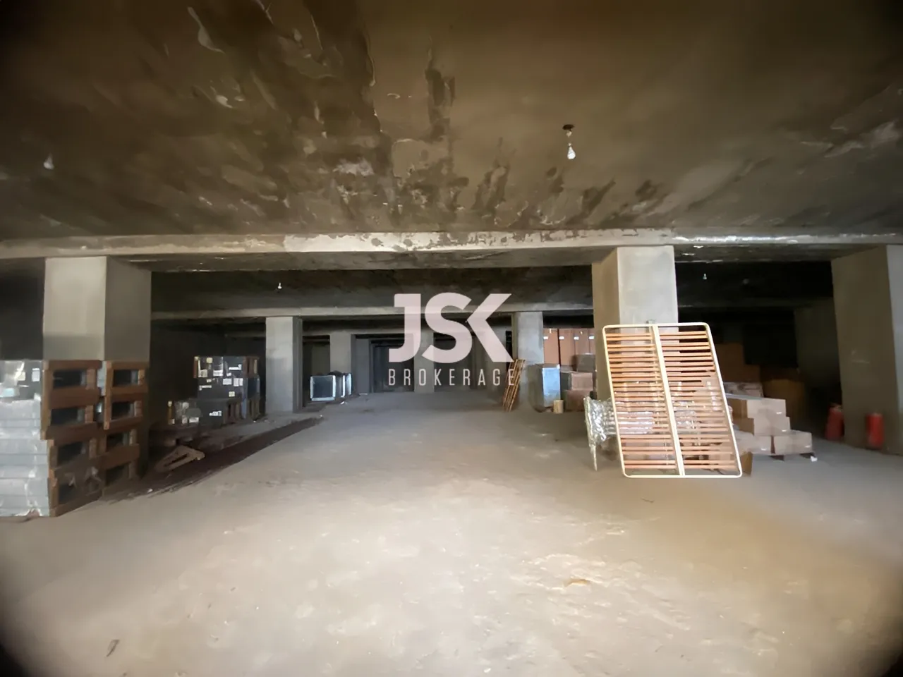 Warehouse for Sale in Ramlet El Baida