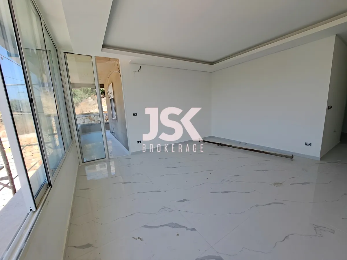 Apartment for Sale in Hosrayel, Lebanon