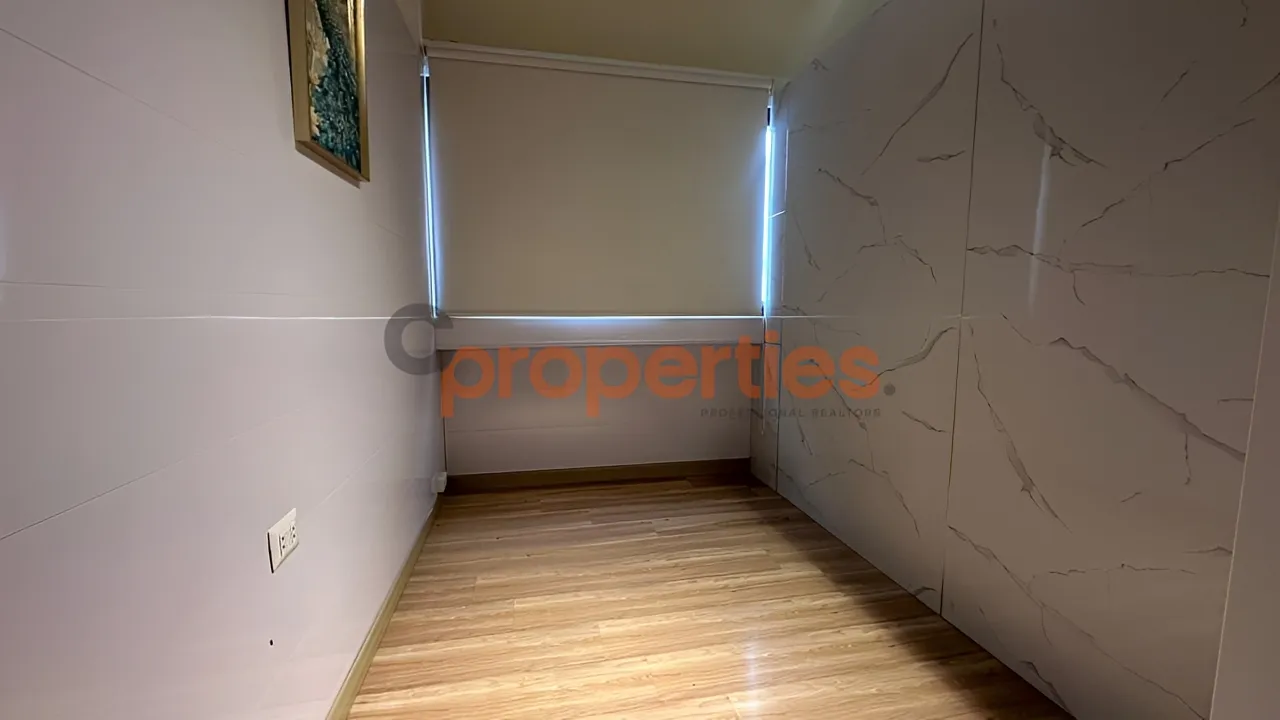 Office for Rent in Manara