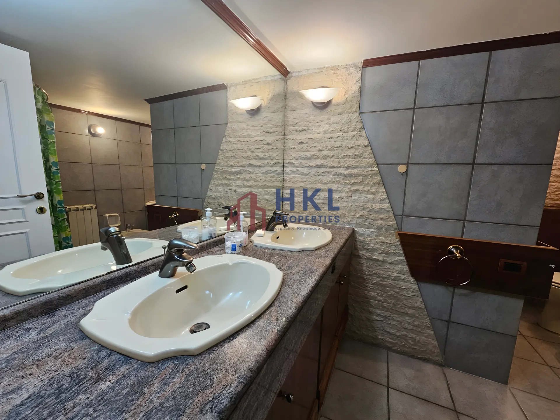 Apartment for rent in Achrafieh, Beirut, Lebanon