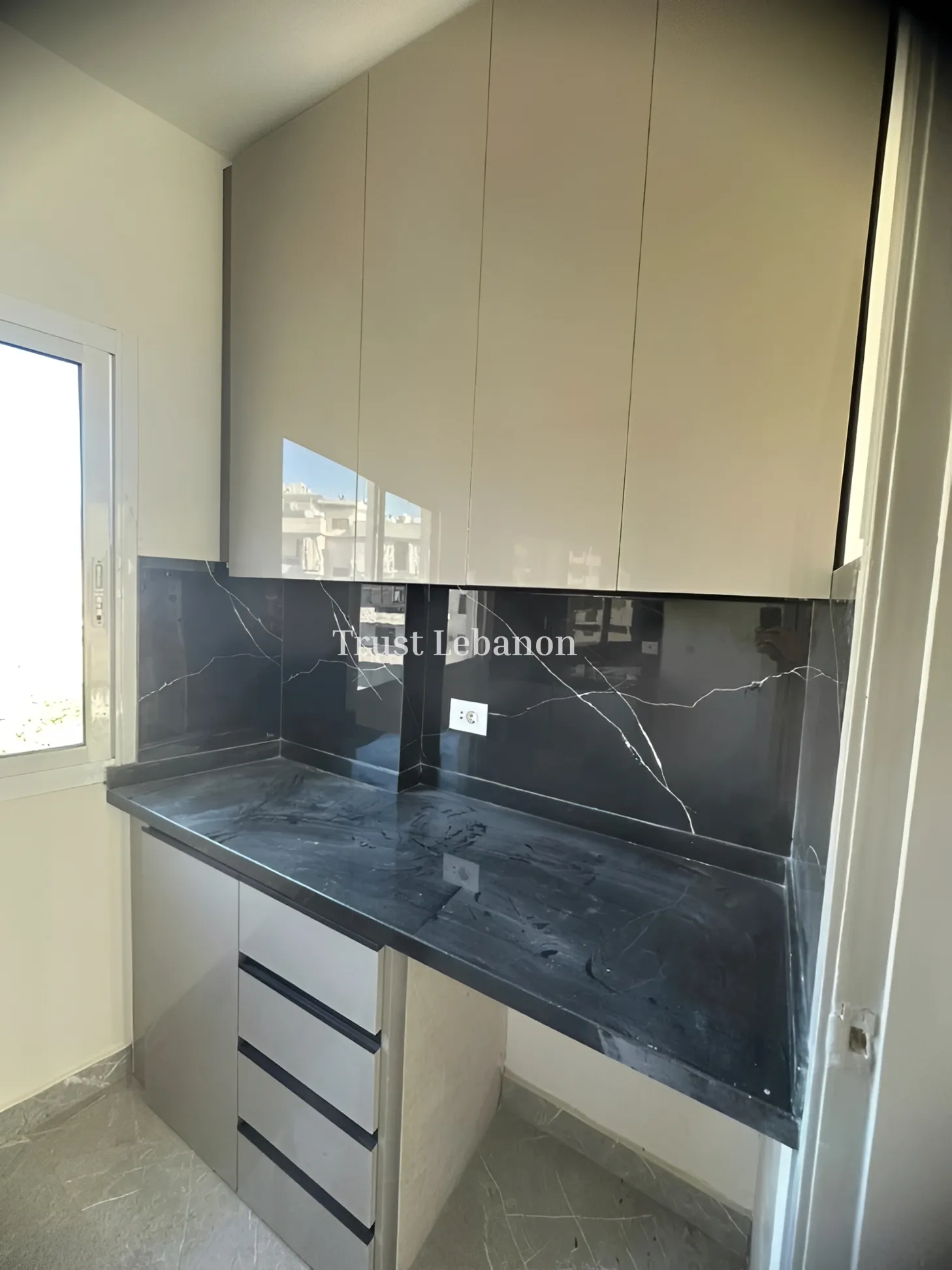 Office for rent in Jounieh, Lebanon