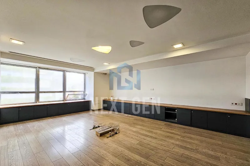 Office for Rent in Achrafieh