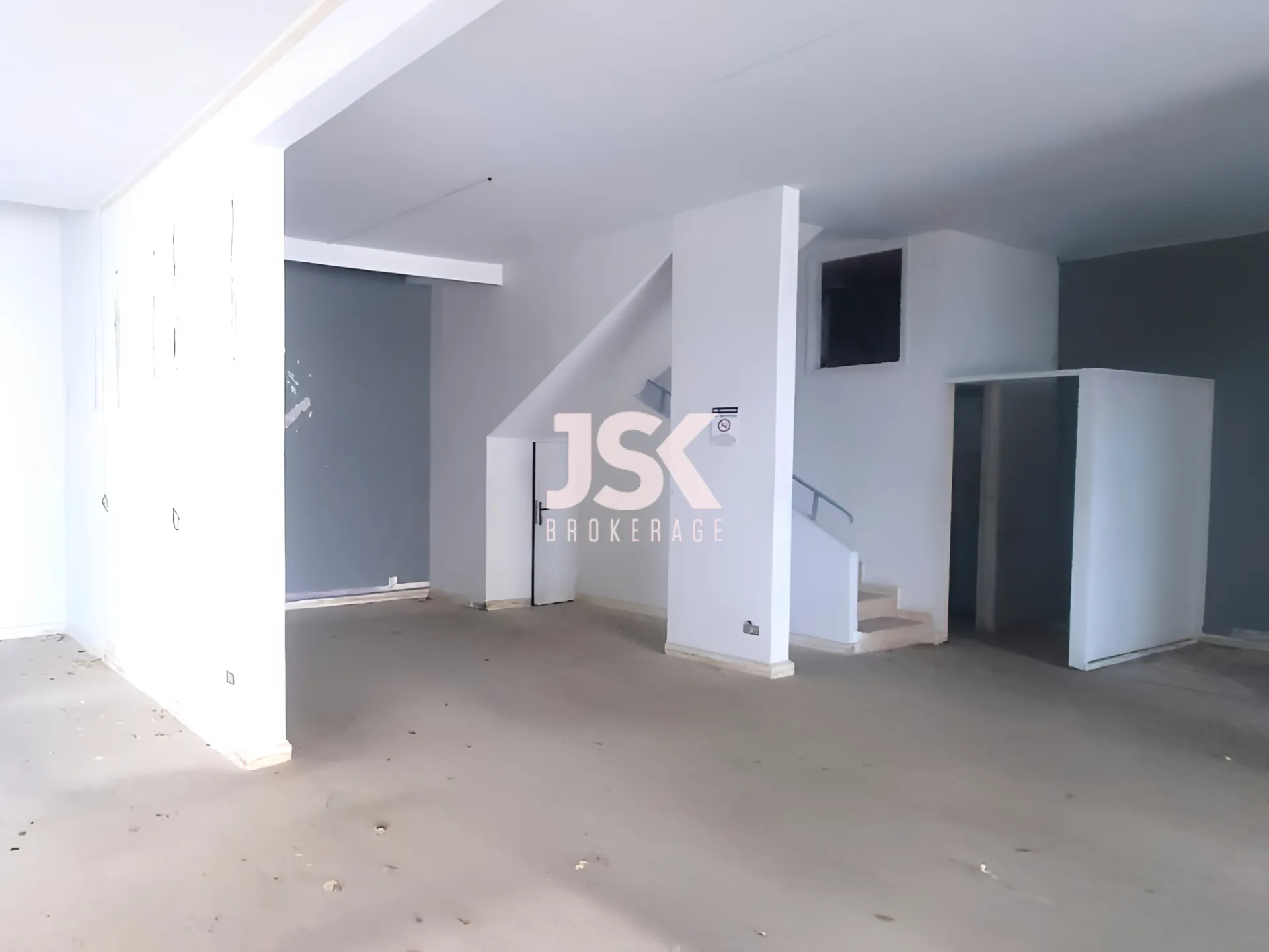 Office for Sale in Sahel Aalma