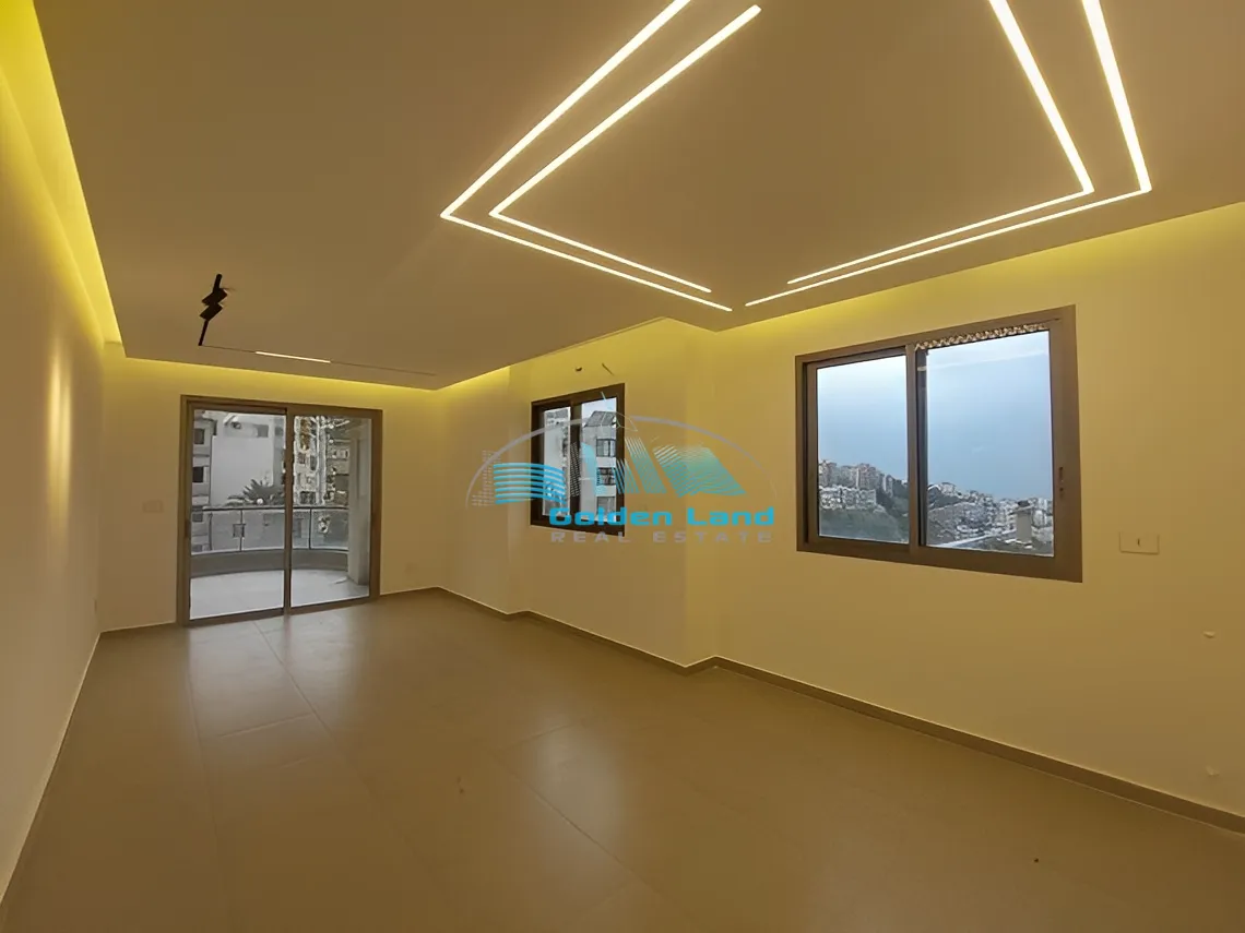 Apartment for Sale in Zikrit, Lebanon - 3 bed, 2 bath