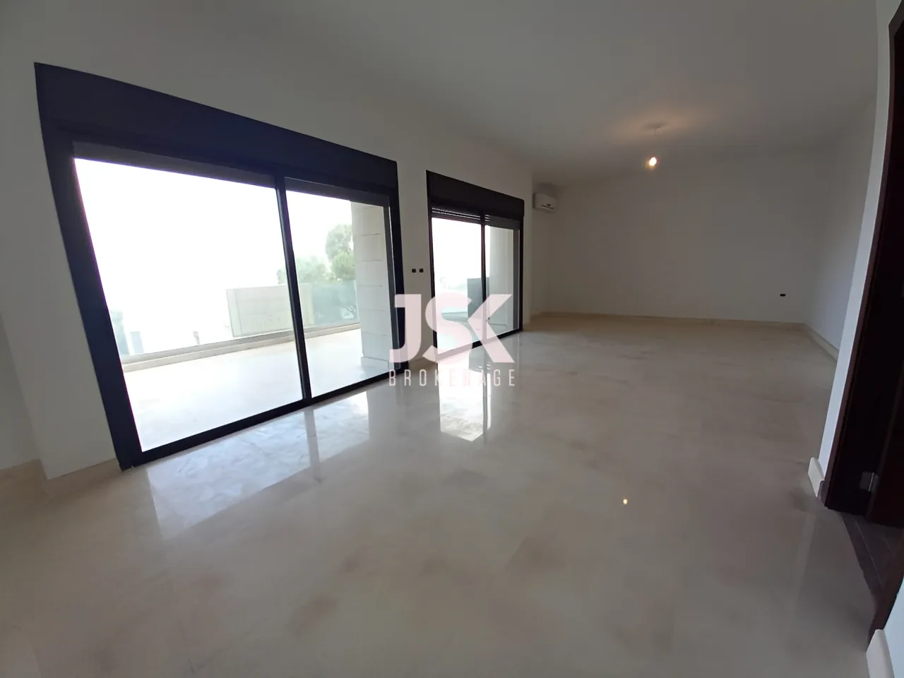 Apartment for Sale in Kfar Hbab - 3 bed, 4 bath