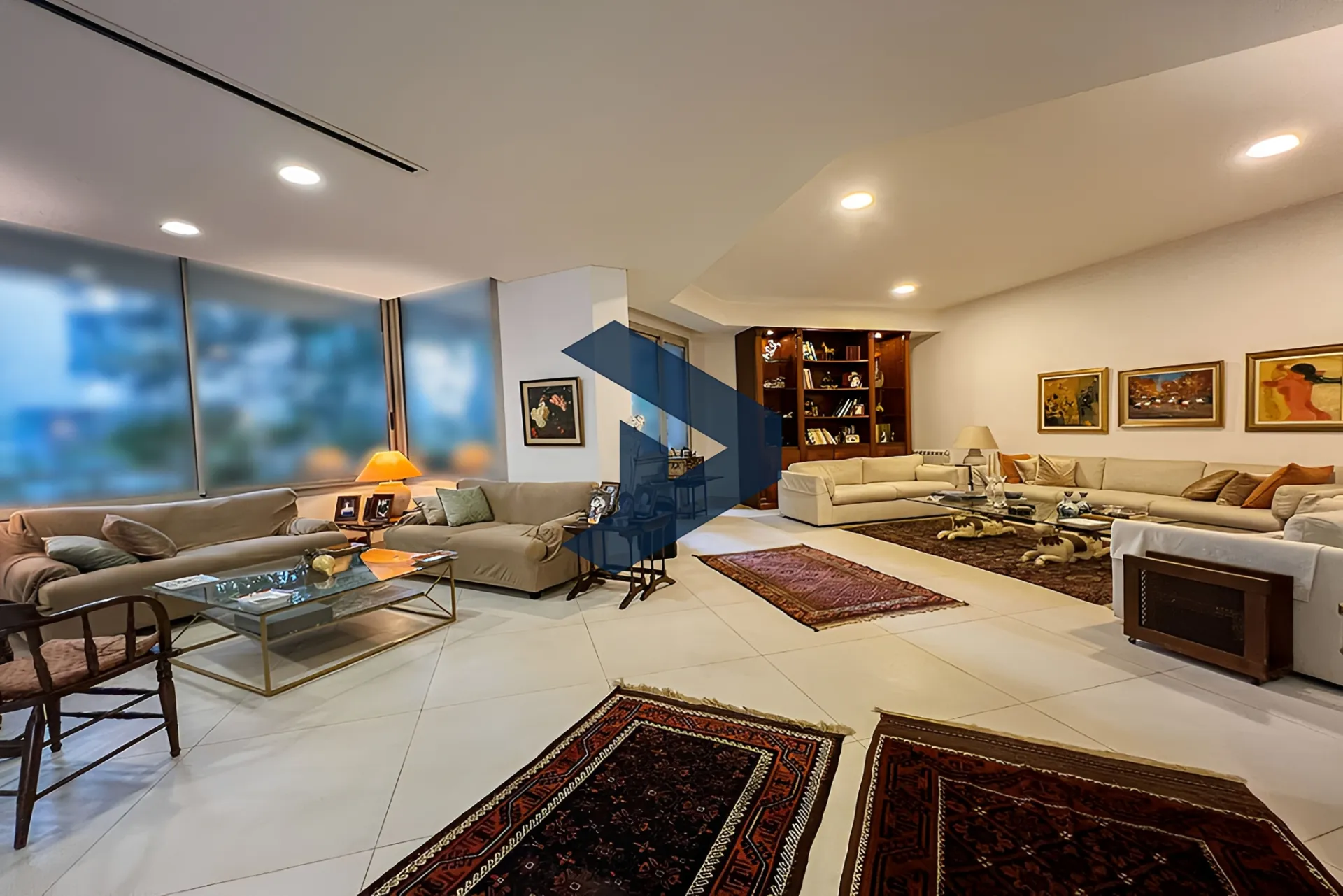 Apartment for rent in Achrafieh, Beirut, Lebanon - 3 bed, 4 bath