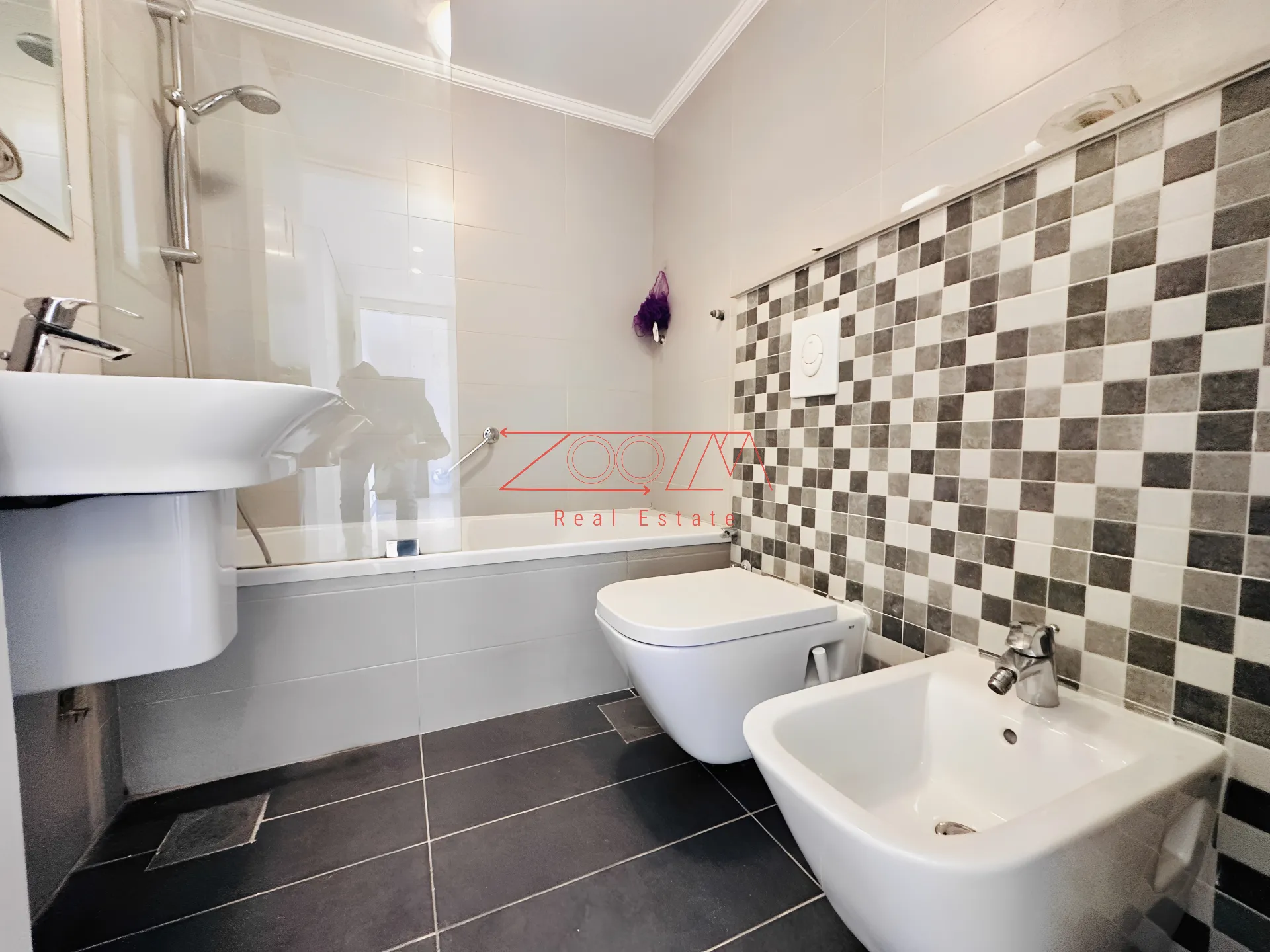 Apartment in Badaro, beirut, lebanon - 3 bed, 4.0 bath