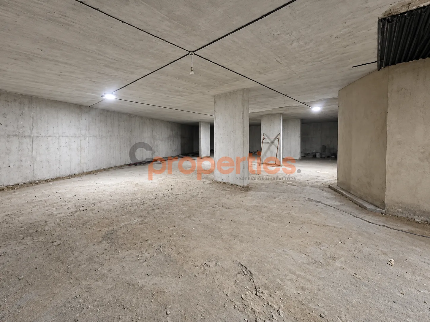 Warehouse for Sale in بيت الكيكو، Lebanon
