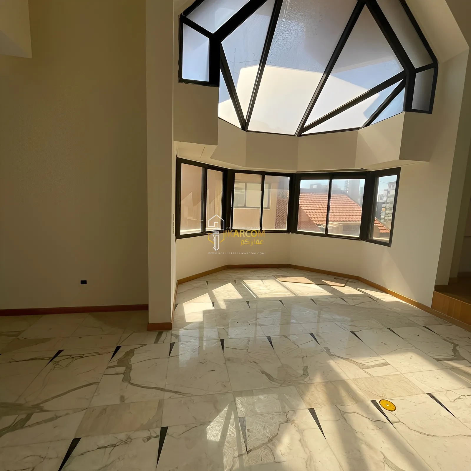 Duplex for Sale in Ramlet el Bayda - 3 bed, 4 bath