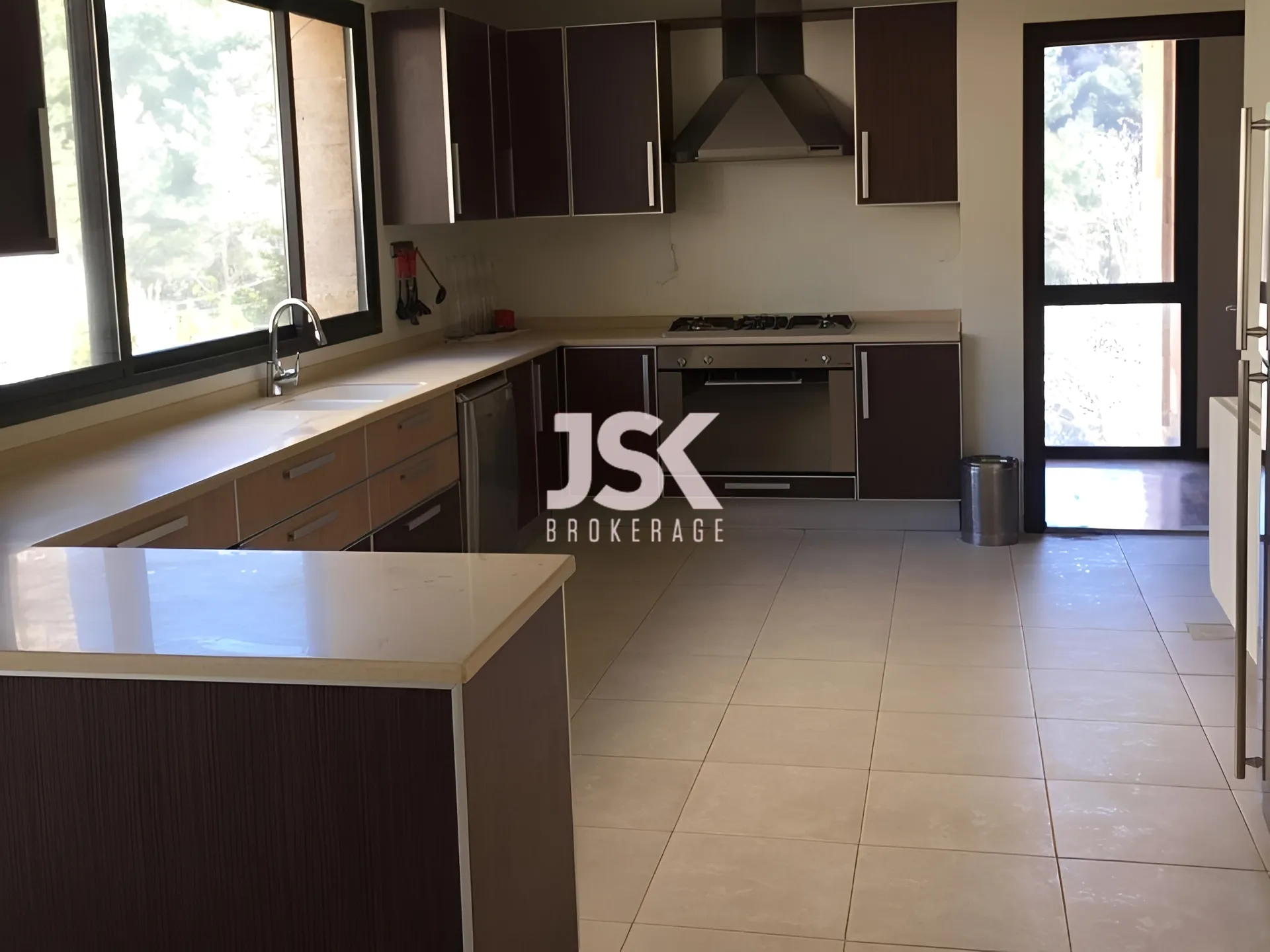 Villa for Rent in Baabdat