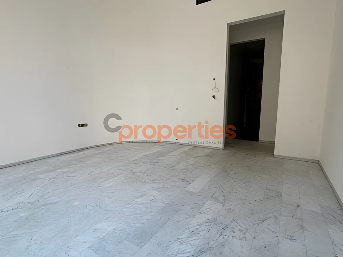 Apartment for Sale in Badaro - 3 bed, 4 bath