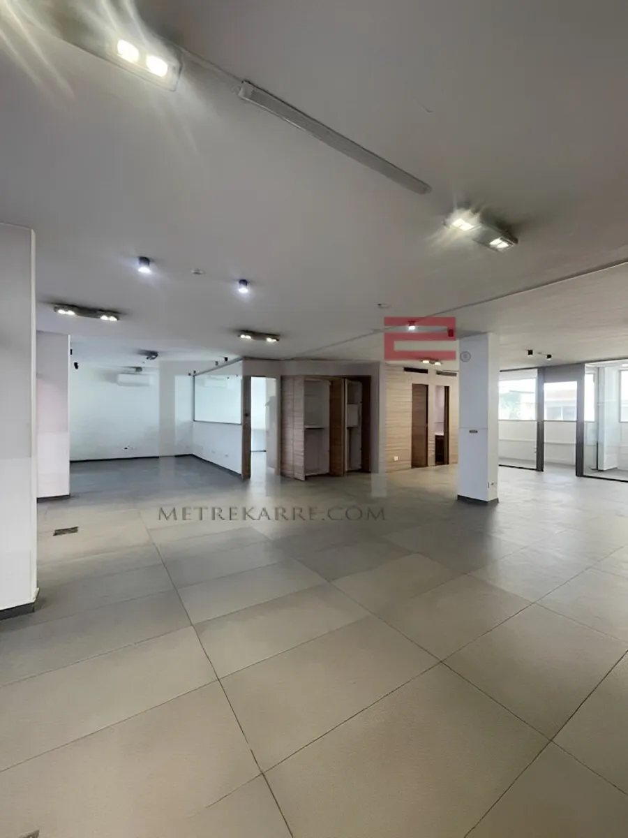 Office for rent in Nasra
