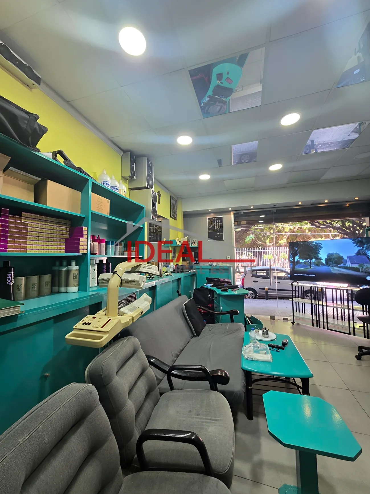 Shop for sale in Achrafieh