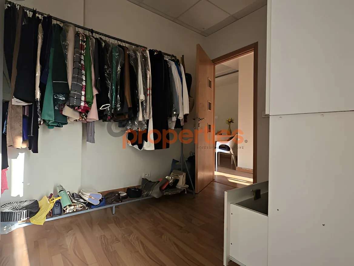 Office for Rent in Forn El Chebbak