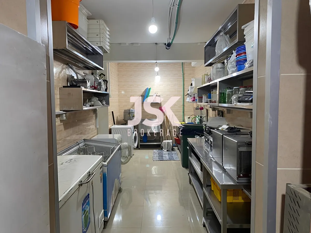 Shop for Rent in Forn El Chebbak