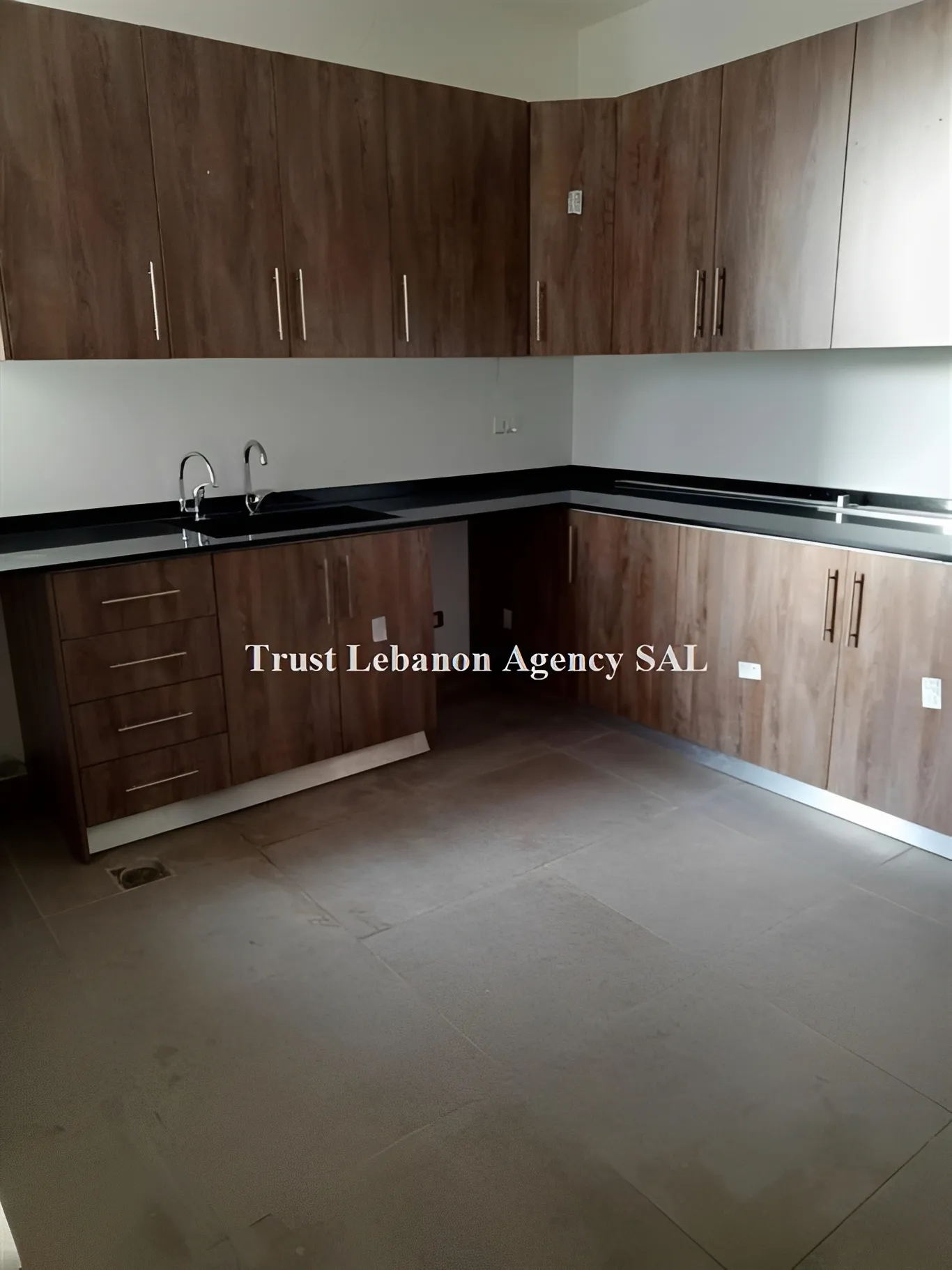 Apartment for Sale in Metn Dbayeh Lebanon