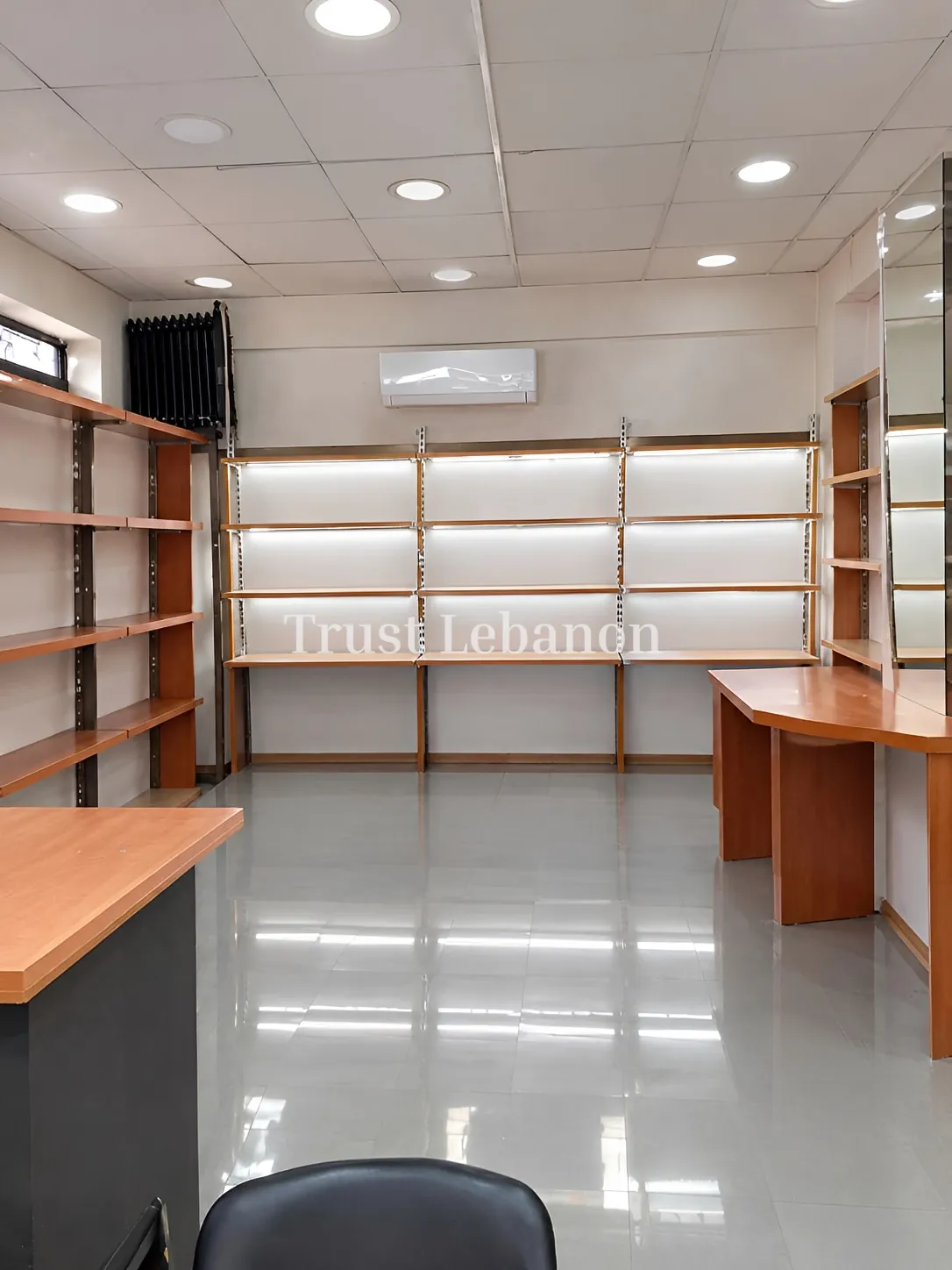 Shop for rent in Achrafieh