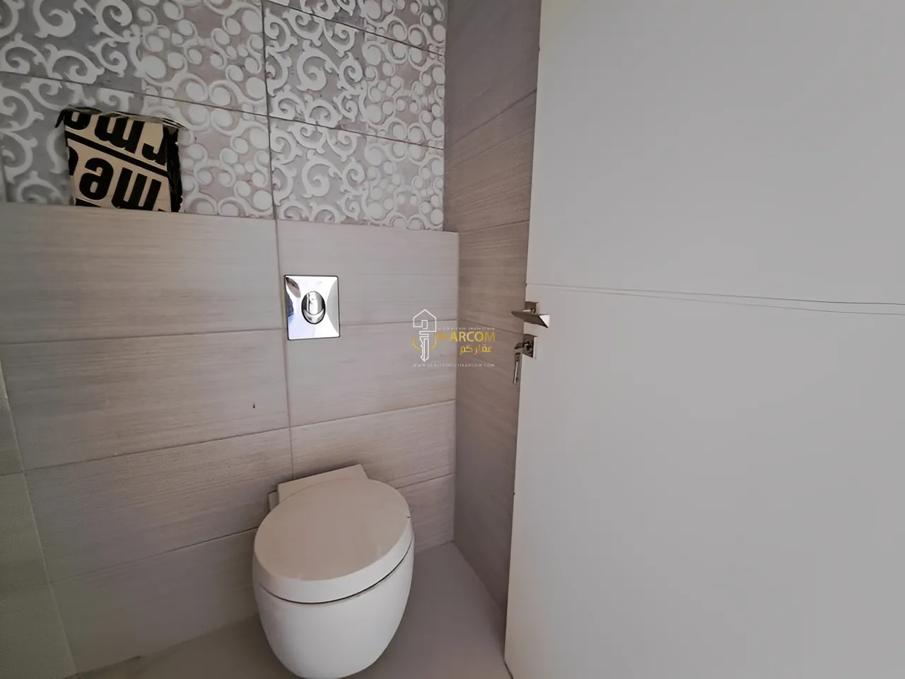 Apartment for Sale in Jdeideh - 3 bed, 4 bath